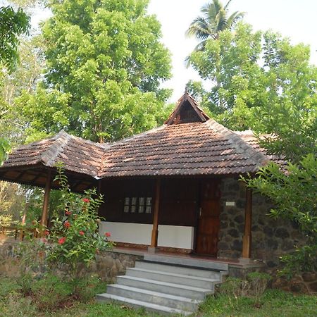 Quiet By The River- Cgh Earth Thodakayam Exterior photo