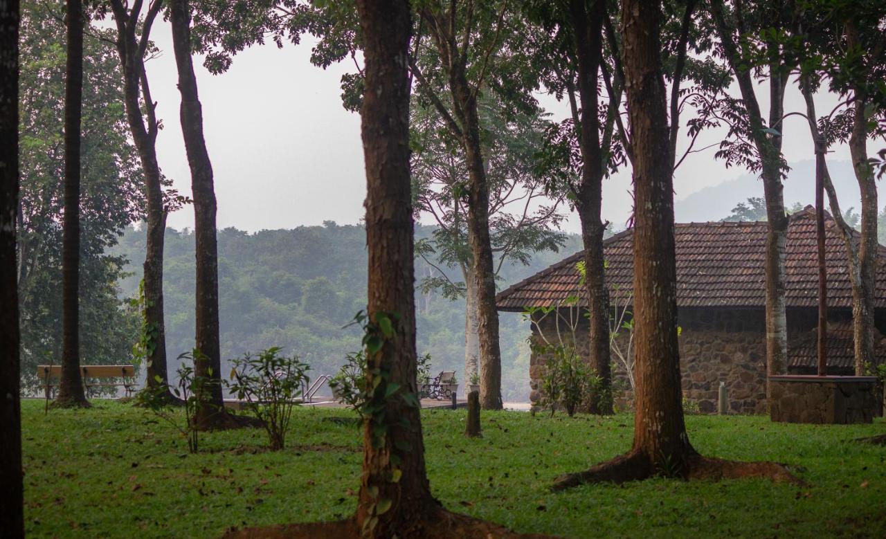 Quiet By The River- Cgh Earth Thodakayam Exterior photo